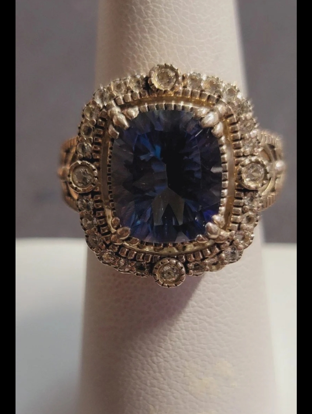 R515  Natural Blue Tanzanite Estate Ring Size 7